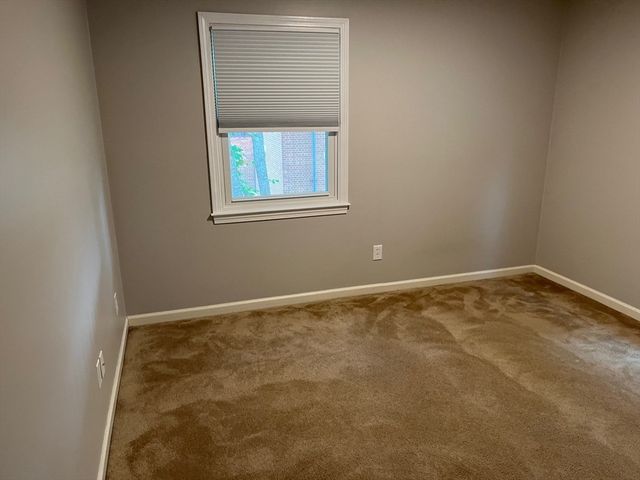 15 Church St 8, Natick, MA 01760