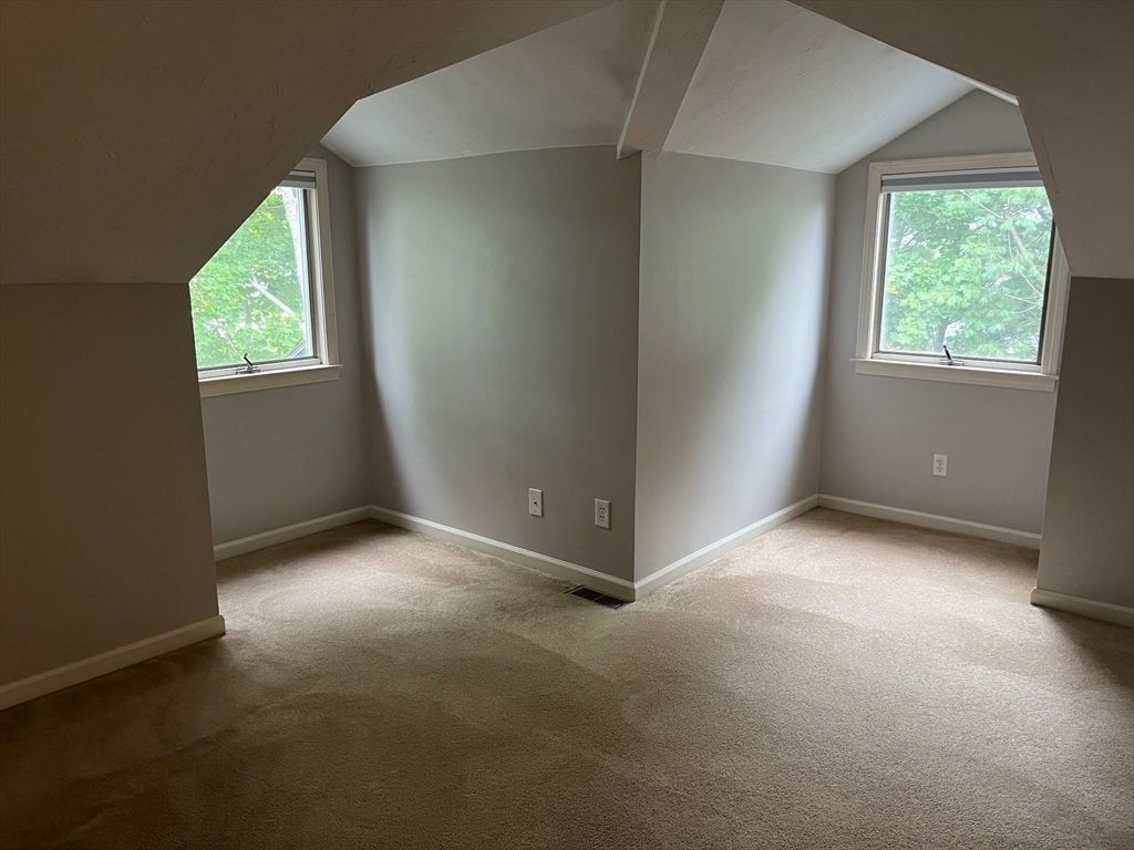 15 Church St 8, Natick, MA 01760