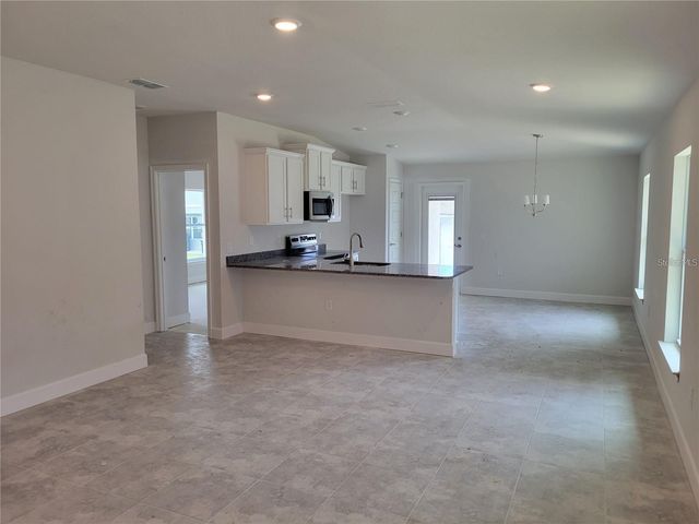 9443 HIGHLAND HILLS DR STREET, Hudson, FL 34667