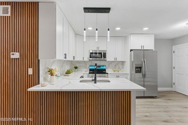 5664 BRYNER Drive, Jacksonville, FL 32244