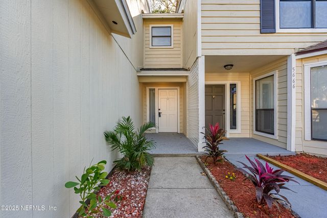 5664 BRYNER Drive, Jacksonville, FL 32244