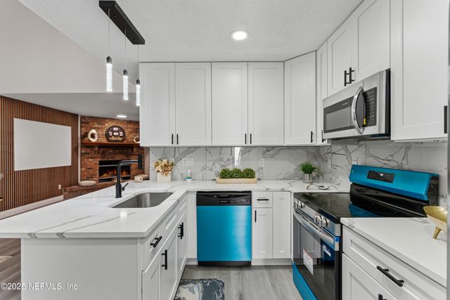 5664 BRYNER Drive, Jacksonville, FL 32244