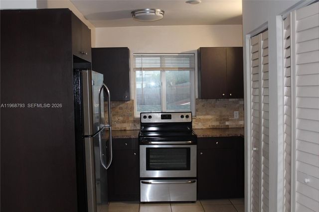 890 NW 22nd Ct 890, Miami, FL 33125