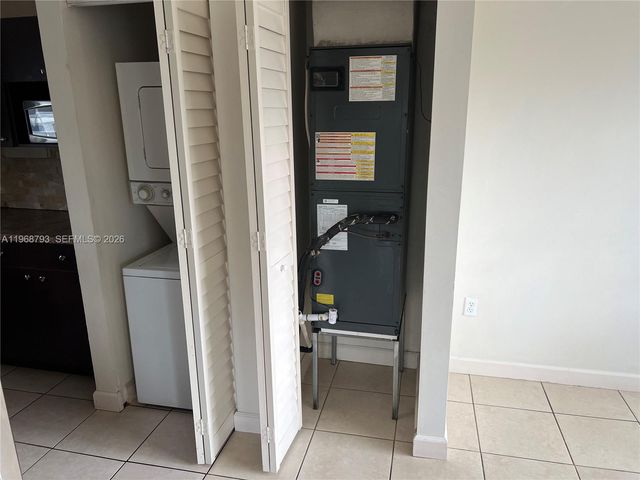 890 NW 22nd Ct 890, Miami, FL 33125