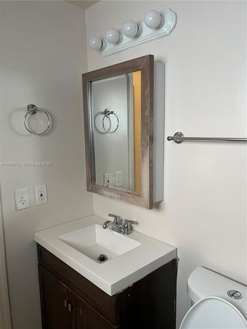 890 NW 22nd Ct 890, Miami, FL 33125
