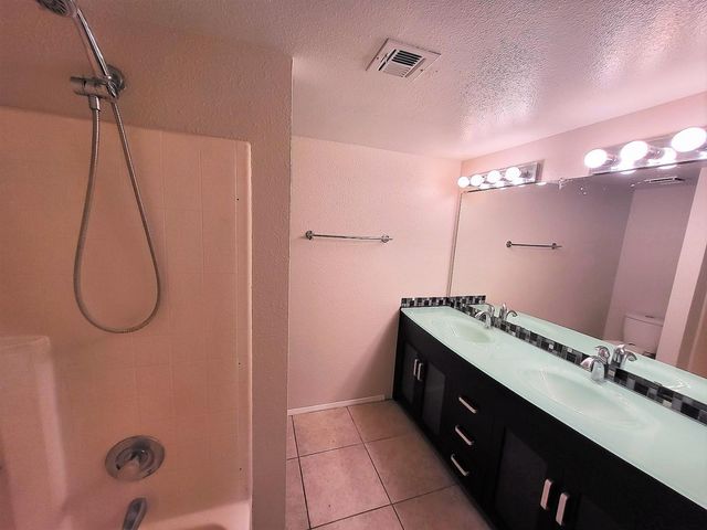 1320 S McKemy Street, Tempe, AZ 85281