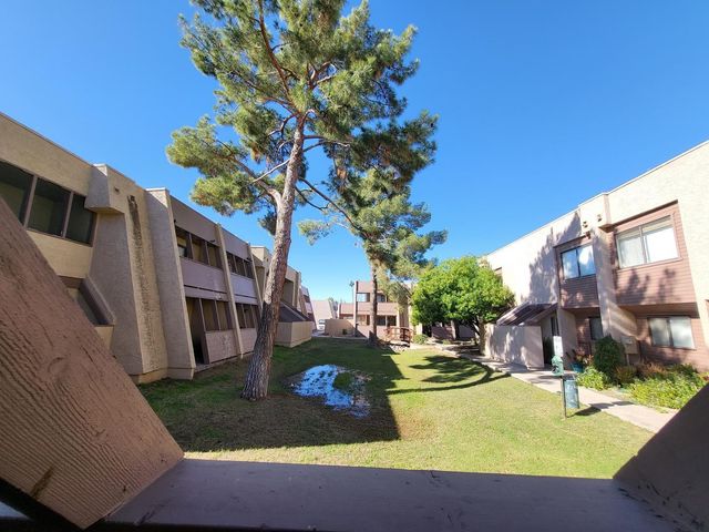 1320 S McKemy Street, Tempe, AZ 85281