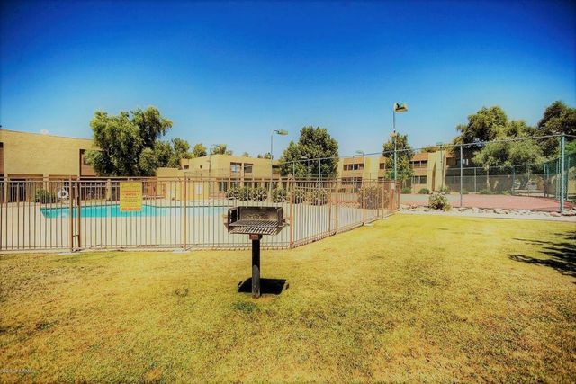 1320 S McKemy Street, Tempe, AZ 85281