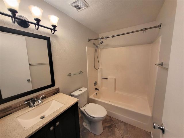 1320 S McKemy Street, Tempe, AZ 85281