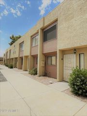 1320 S McKemy Street, Tempe, AZ 85281