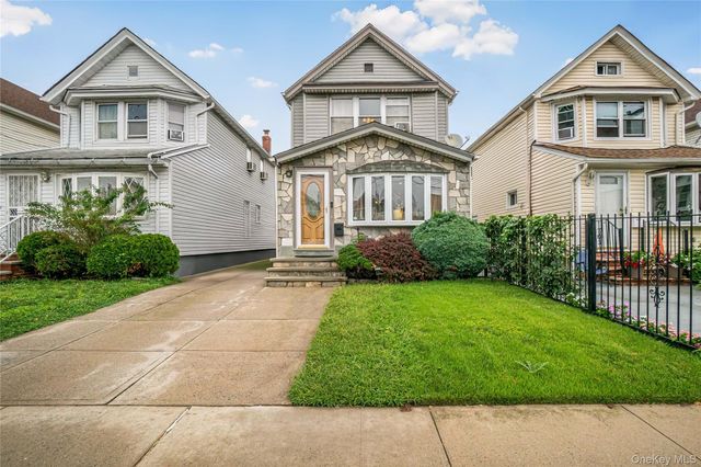 9423 209th Street, Queens Village, NY 11428