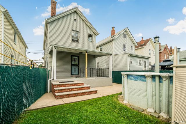 9423 209th Street, Queens Village, NY 11428
