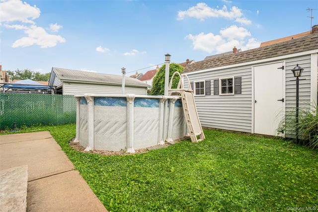9423 209th Street, Queens Village, NY 11428