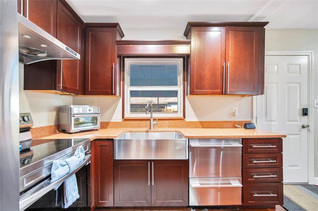 1614 CURRY FORD ROAD, Orlando, FL 32806