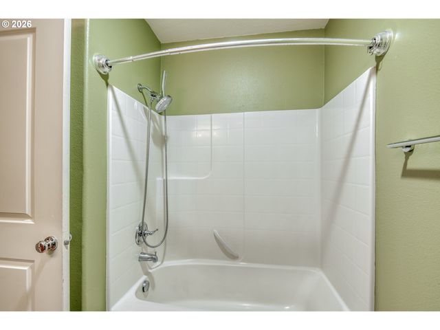 22804 Sw FOREST CREEK Dr, Sherwood, OR 97140