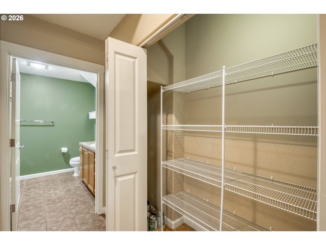 22804 Sw FOREST CREEK Dr, Sherwood, OR 97140