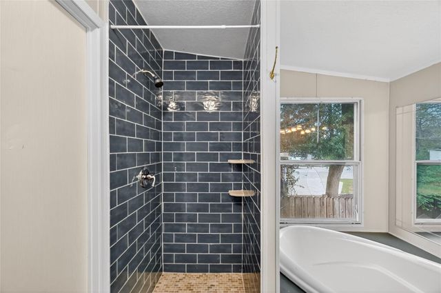 9623 Meadowvine Drive, Houston, TX 77044