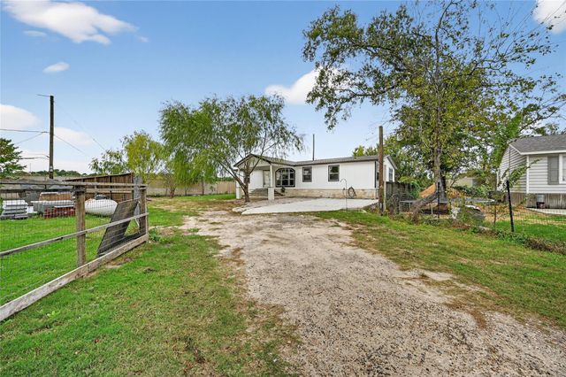 9623 Meadowvine Drive, Houston, TX 77044