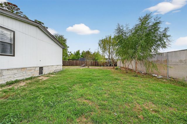 9623 Meadowvine Drive, Houston, TX 77044