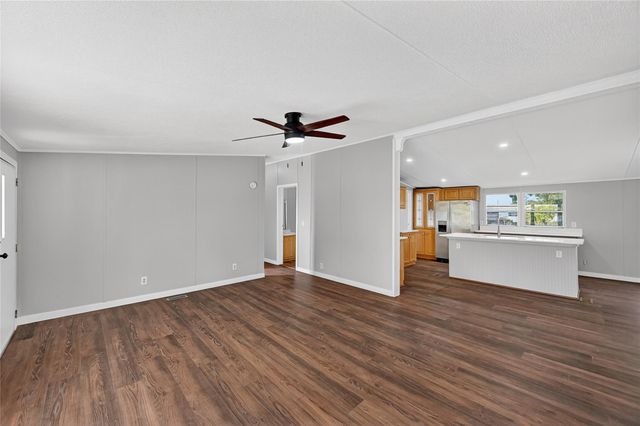 9623 Meadowvine Drive, Houston, TX 77044