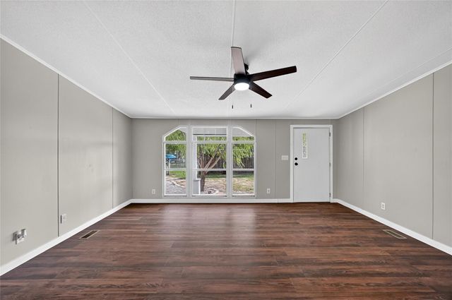 9623 Meadowvine Drive, Houston, TX 77044