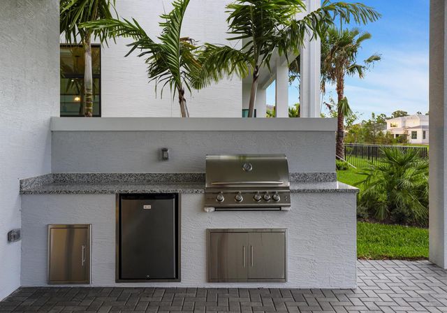 13206 Faberge Place, Palm Beach Gardens, FL 33418