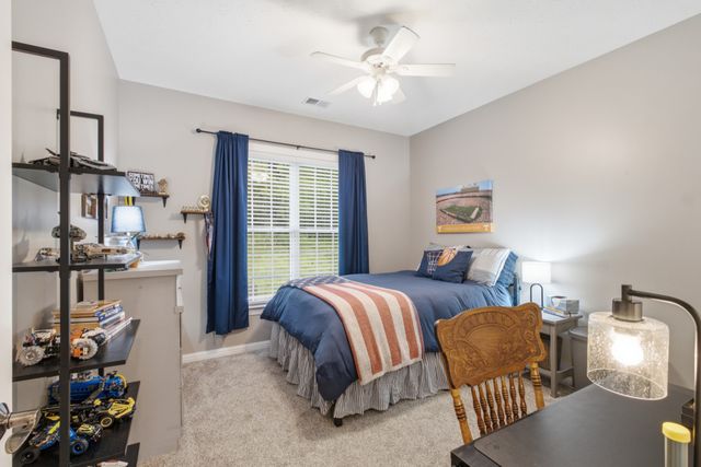 125 N Maple Ridge Ln, Goodlettsville, TN 37072