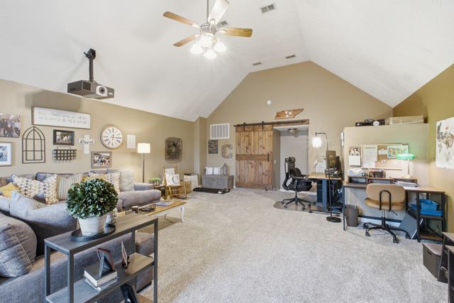 125 N Maple Ridge Ln, Goodlettsville, TN 37072