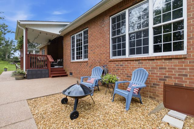 125 N Maple Ridge Ln, Goodlettsville, TN 37072