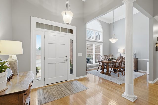 125 N Maple Ridge Ln, Goodlettsville, TN 37072