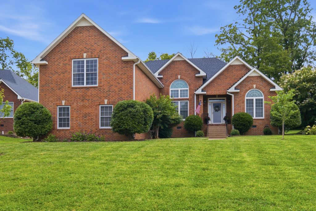 125 N Maple Ridge Ln, Goodlettsville, TN 37072