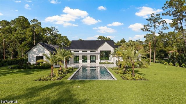 191 29TH ST SW, Naples, FL 34117