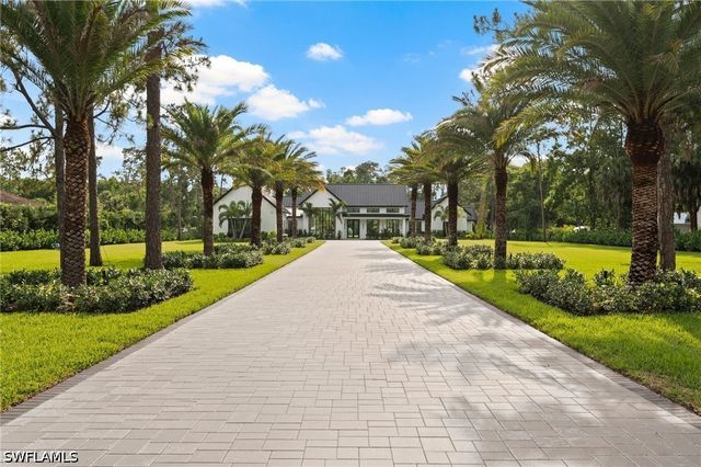 191 29TH ST SW, Naples, FL 34117