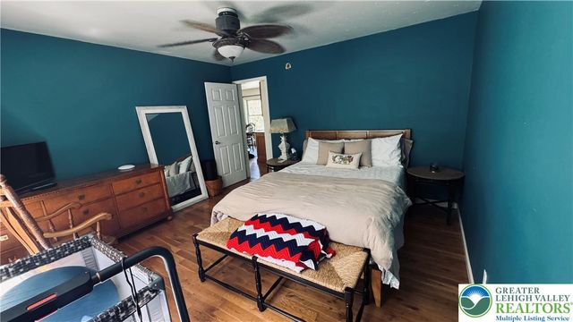 8581 Hensingersville Road, Lower Macungie Twp, PA 18062