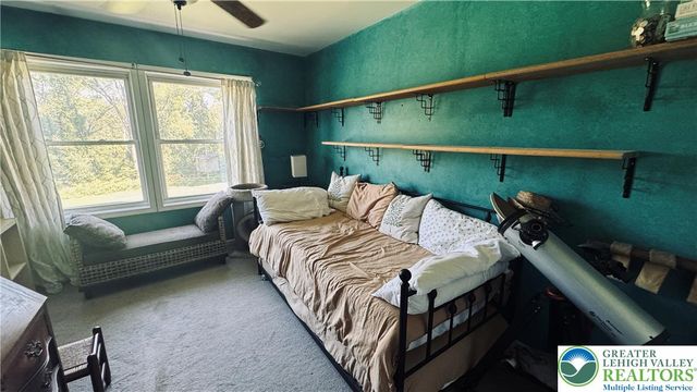 8581 Hensingersville Road, Lower Macungie Twp, PA 18062
