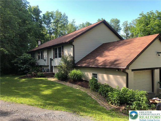 8581 Hensingersville Road, Lower Macungie Twp, PA 18062