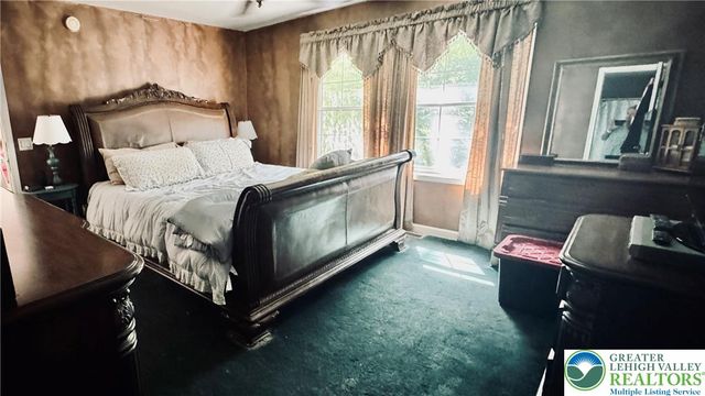 8581 Hensingersville Road, Lower Macungie Twp, PA 18062
