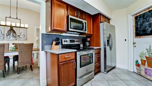 8403 13TH AVENUE NW, Bradenton, FL 34209