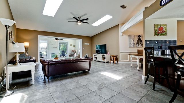 8403 13TH AVENUE NW, Bradenton, FL 34209