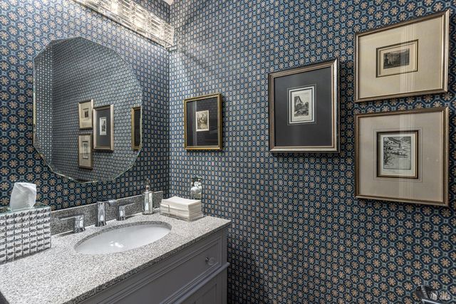 100 Valley Club Cir, Napa, CA 94558