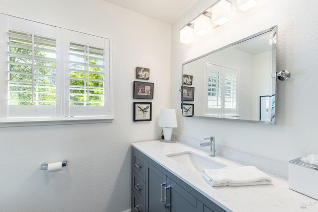 100 Valley Club Cir, Napa, CA 94558