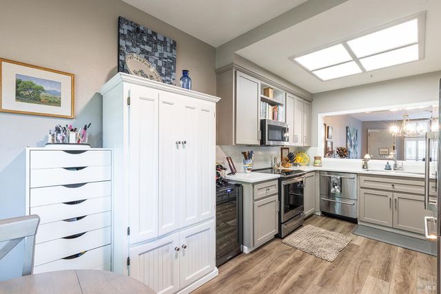 100 Valley Club Cir, Napa, CA 94558