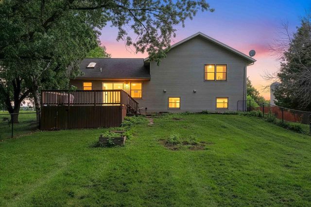 364 TRIANGLE DRIVE, Hobart, WI 54155