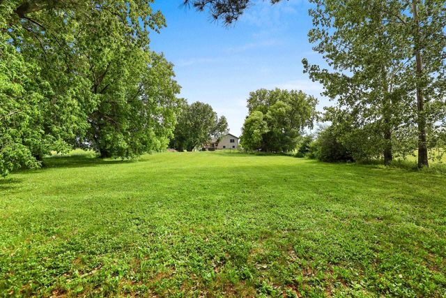 364 TRIANGLE DRIVE, Hobart, WI 54155