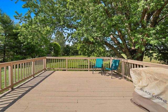 364 TRIANGLE DRIVE, Hobart, WI 54155