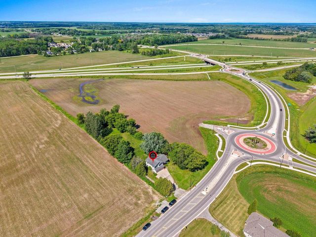 364 TRIANGLE DRIVE, Hobart, WI 54155