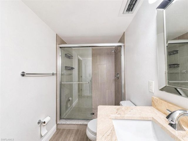 681 Palm View DR C1, Naples, FL 34110