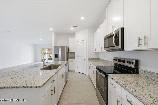 12706 PLAINWOOD Trail, Jacksonville, FL 32218