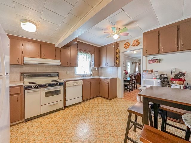 6569 E State Highway 52, Hartford, AL 36344