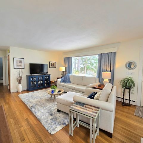 36 Beauview Avenue, Nashua, NH 03064